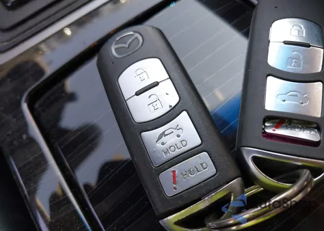 2009 Mazda Mazda6 S Grand Touring z USA, uszkodzony, nr VIN 1YVHP82B895M09255